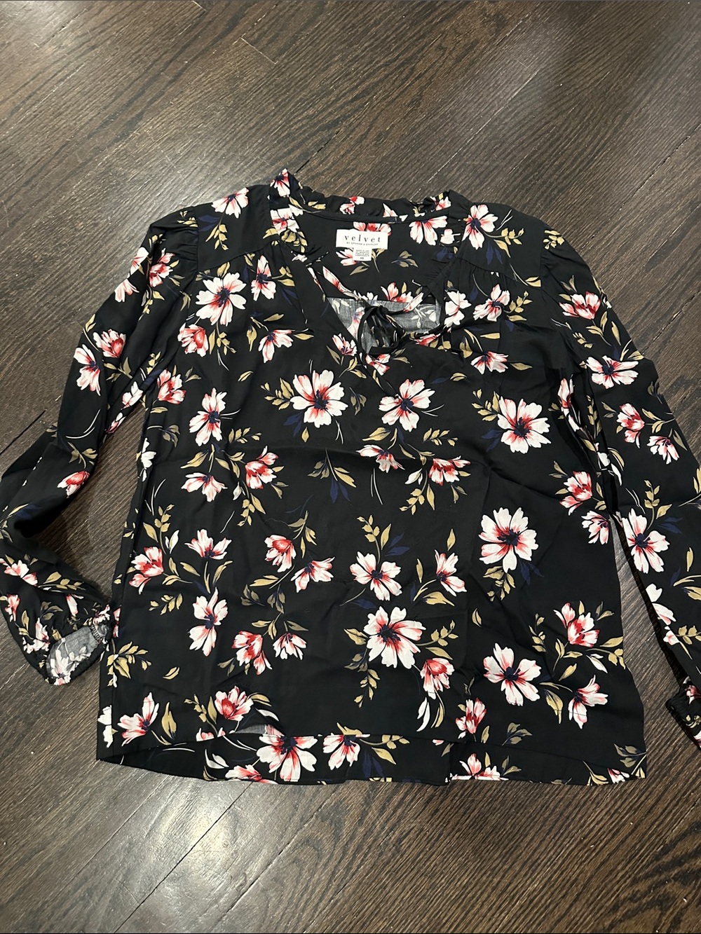 Velvet by Graham & Spencer Black Floral Long-Sleeve Blouse